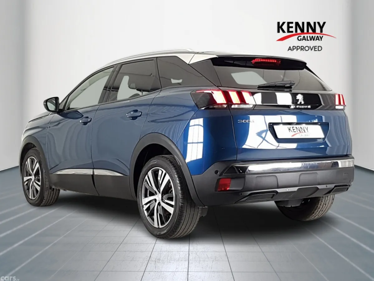 Peugeot 3008 MPV, Diesel, 2023, Blue