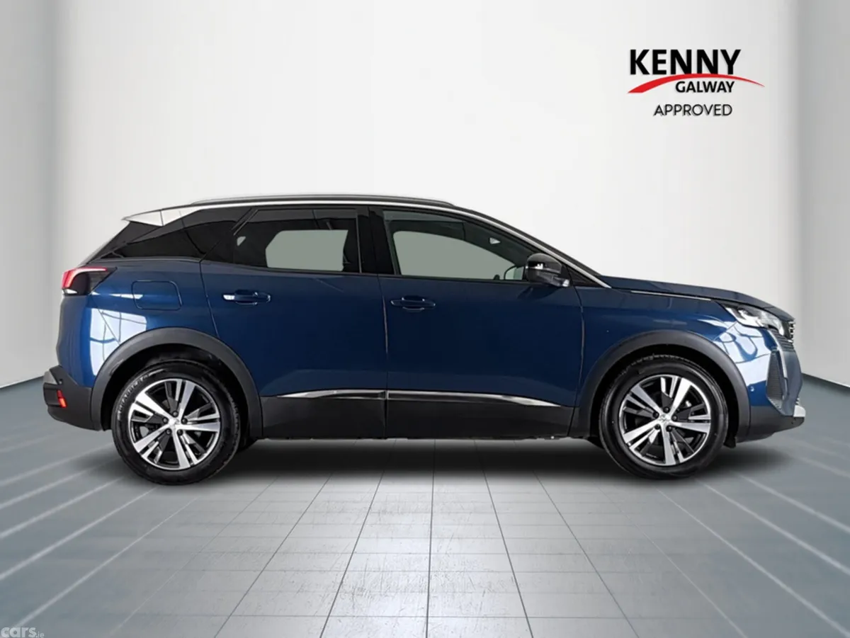 Peugeot 3008 MPV, Diesel, 2023, Blue