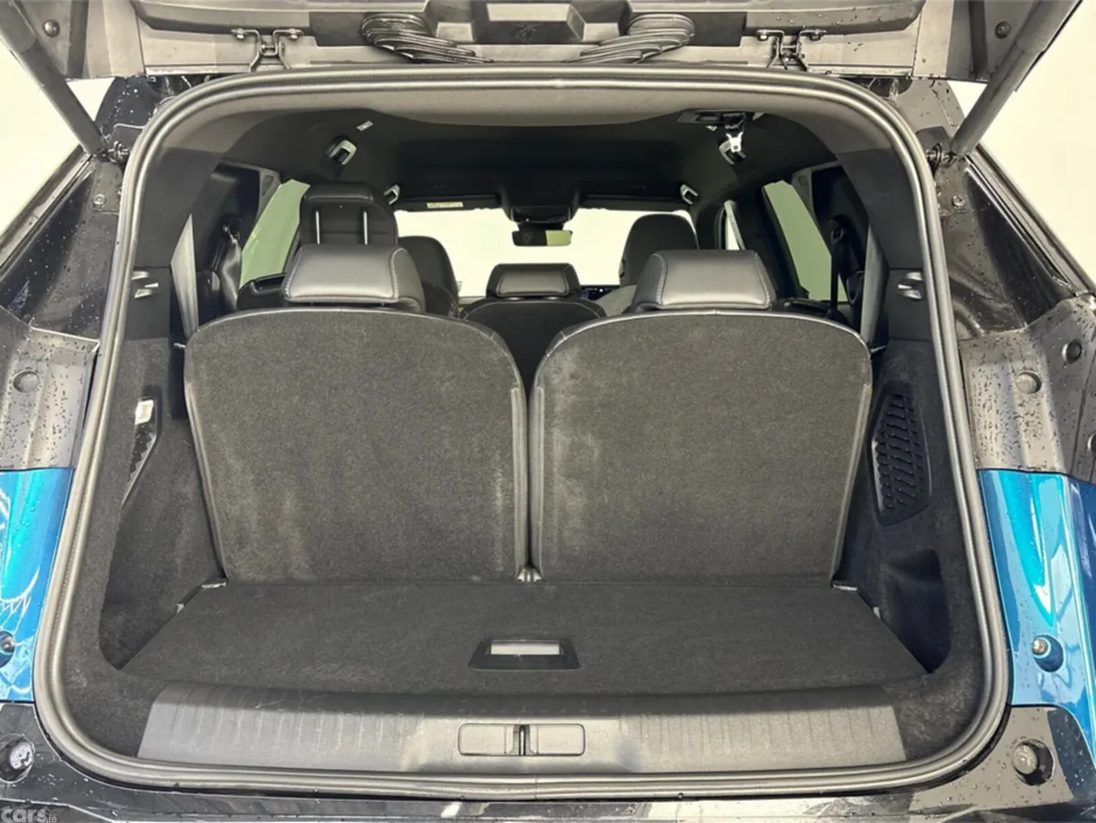 Peugeot 5008 Hatchback, Electric, 2025, Blue