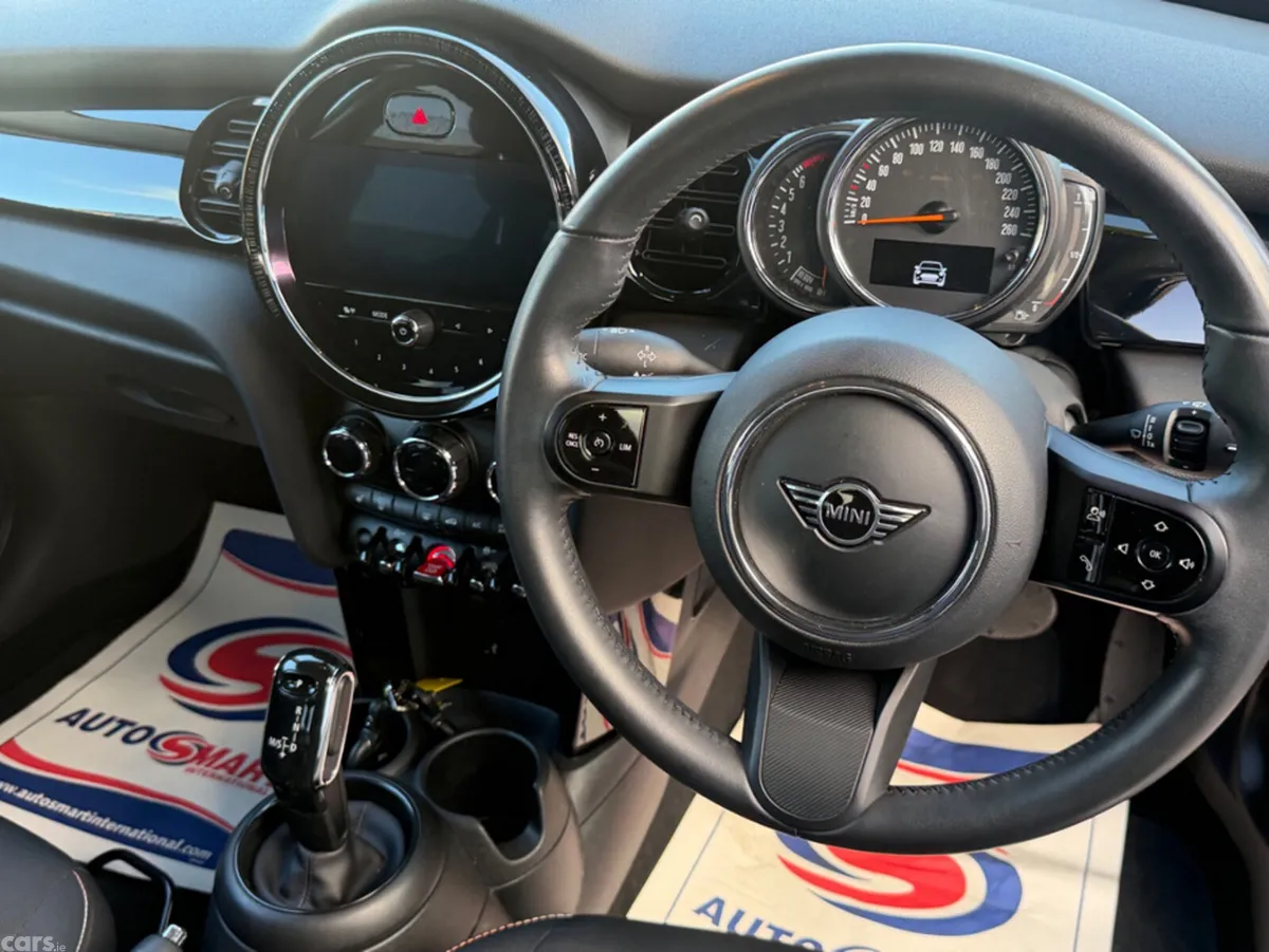 Mini Cooper Estate, Petrol, 2022, Green