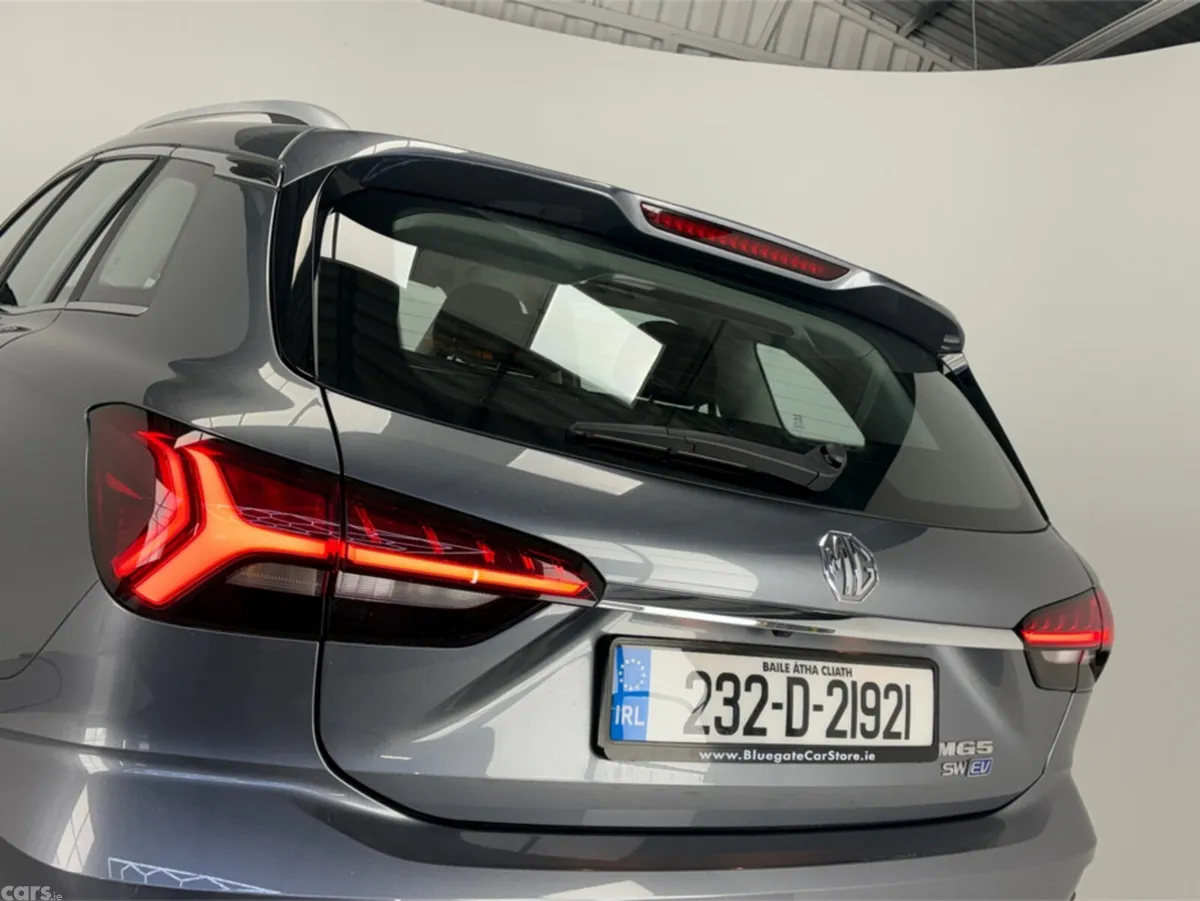 MG MG5 SUV, Electric, 2023, Grey