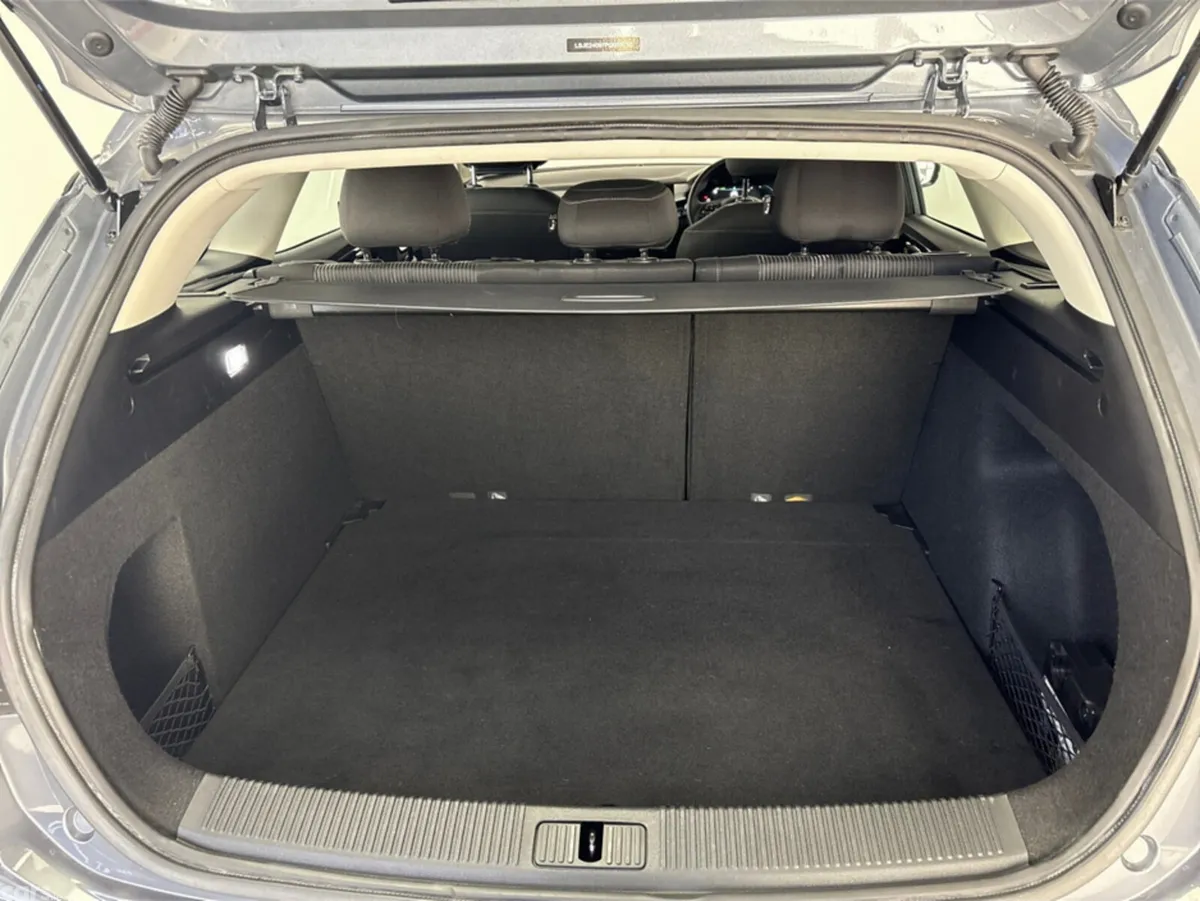 MG MG5 SUV, Electric, 2023, Grey