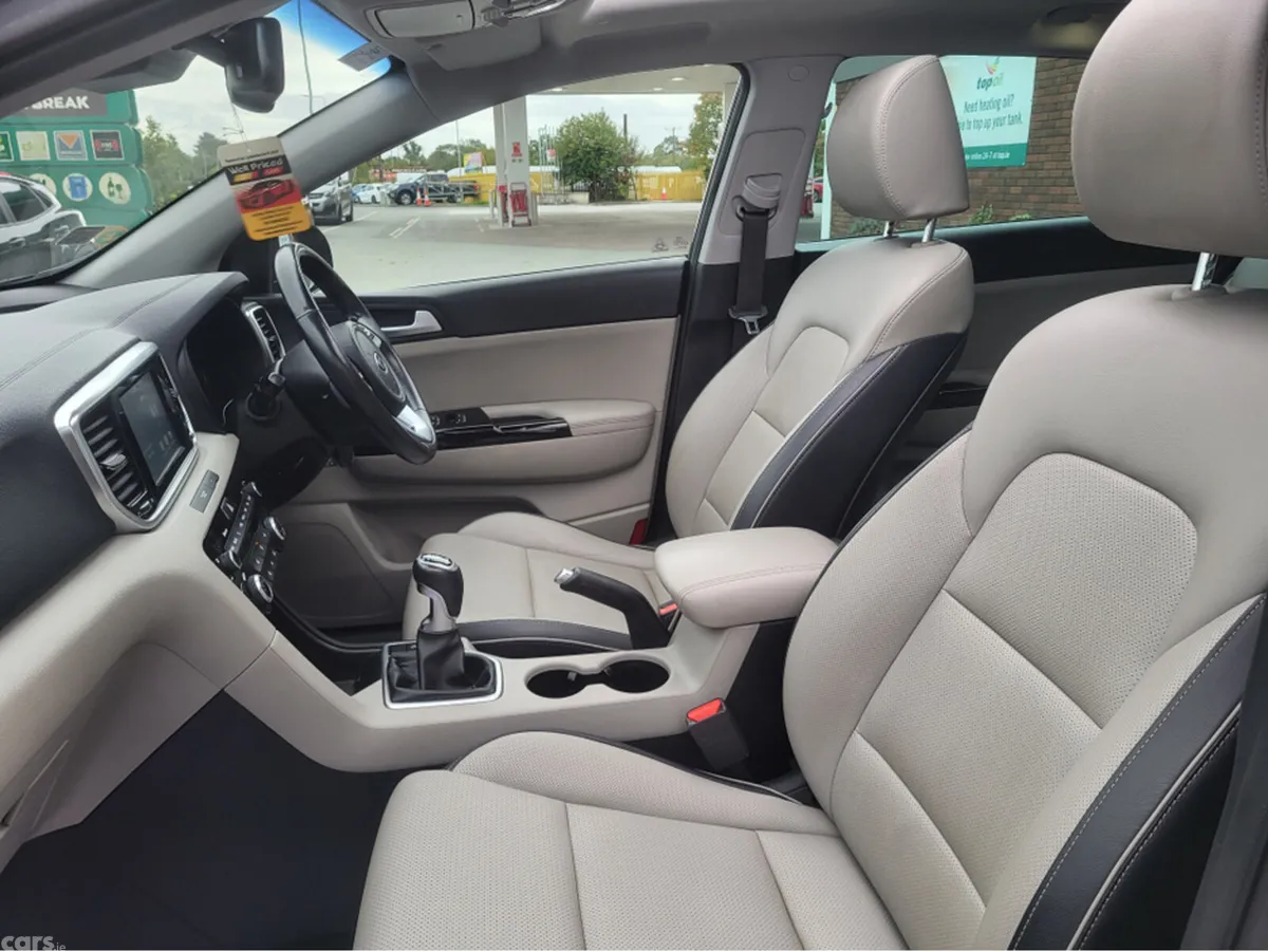 Kia Sportage MPV, Diesel Hybrid, 2020, Grey