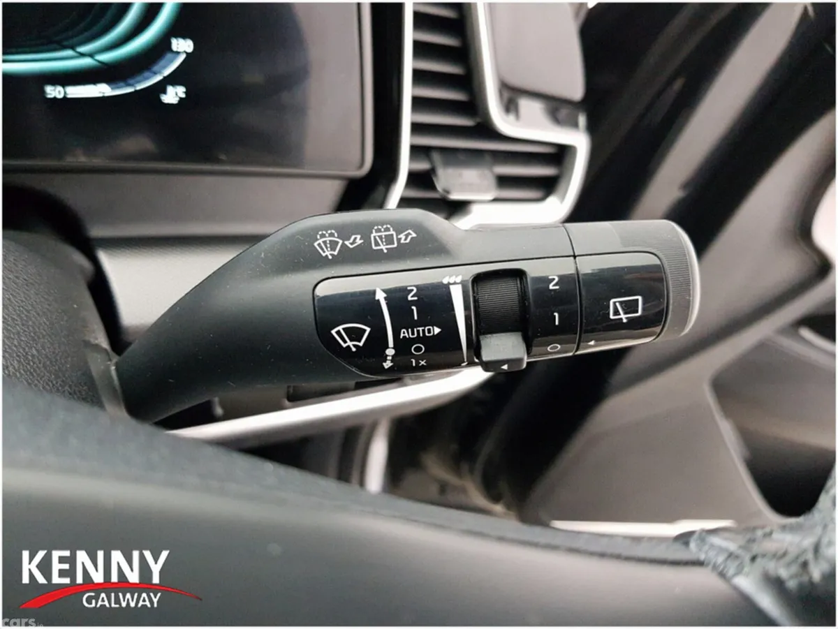 Kia Sportage MPV, Diesel, 2023, Grey