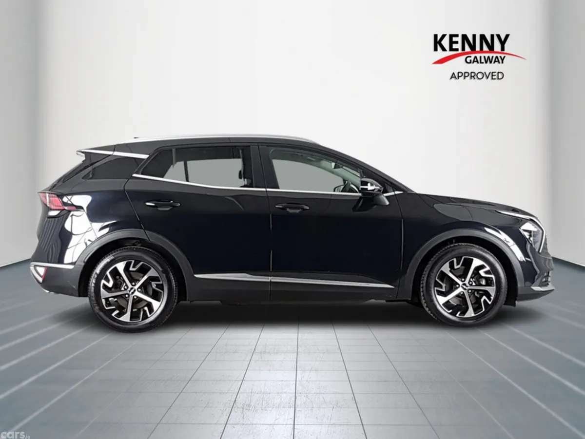 Kia Sportage MPV, Diesel, 2023, Black