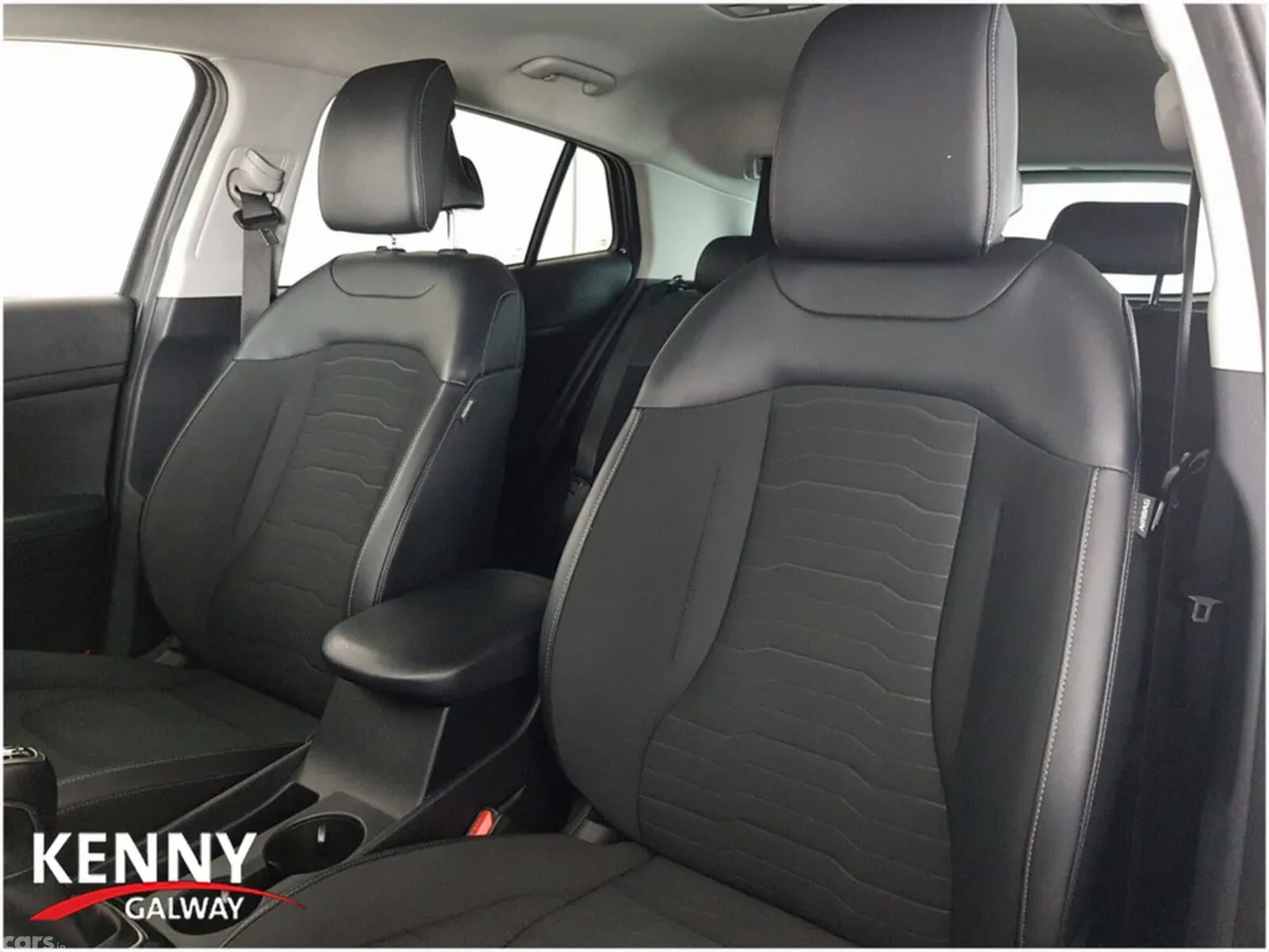 Kia Sportage MPV, Diesel, 2023, Grey