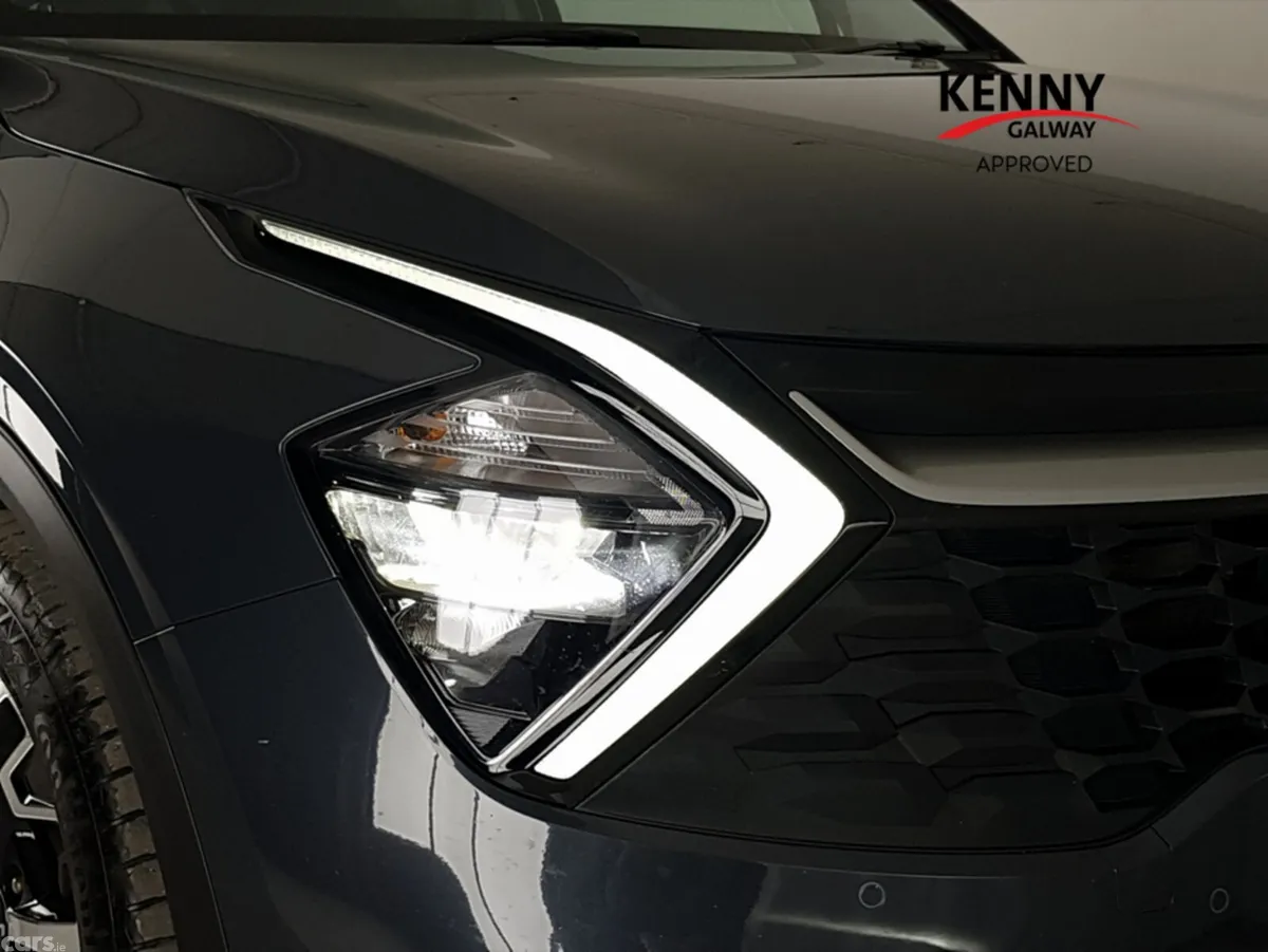 Kia Sportage MPV, Diesel, 2023, Grey