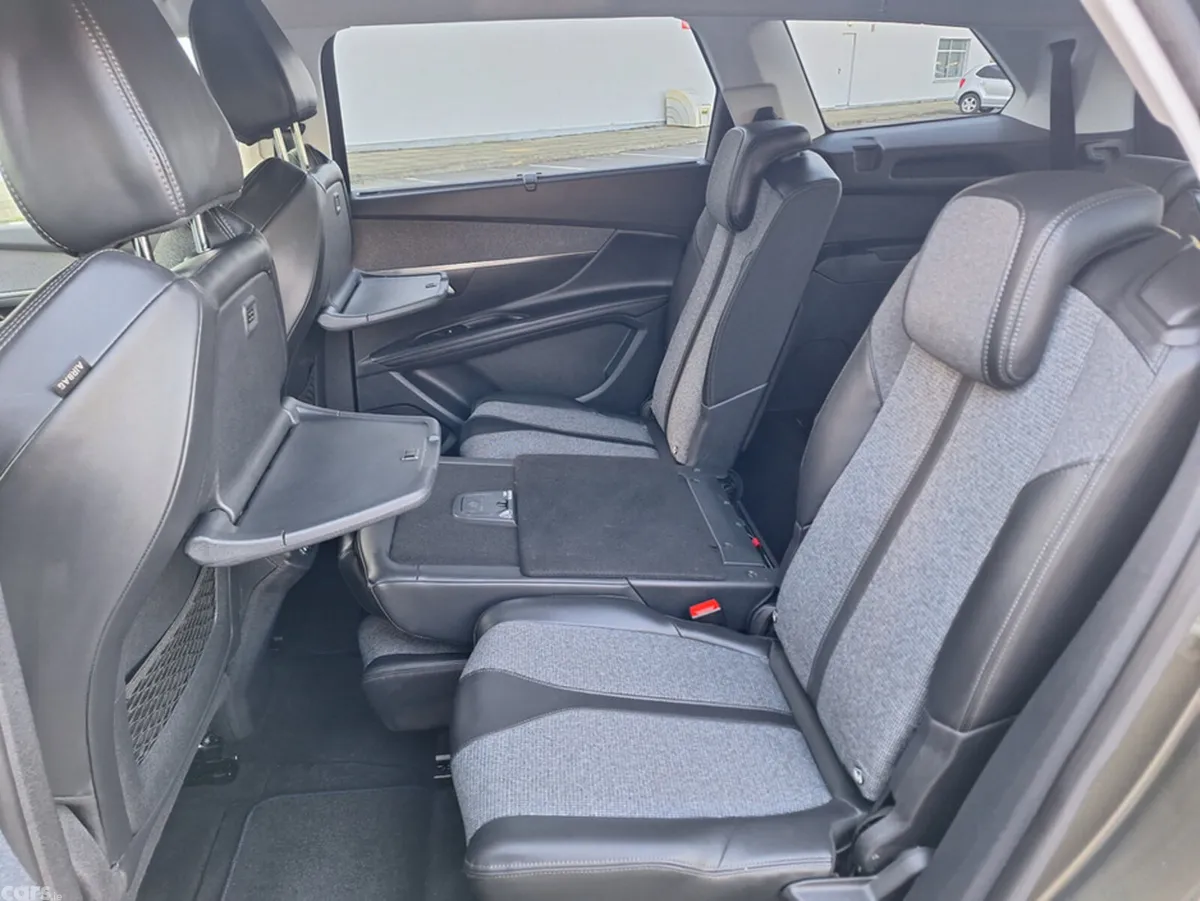Peugeot 5008 MPV, Petrol, 2018, Grey
