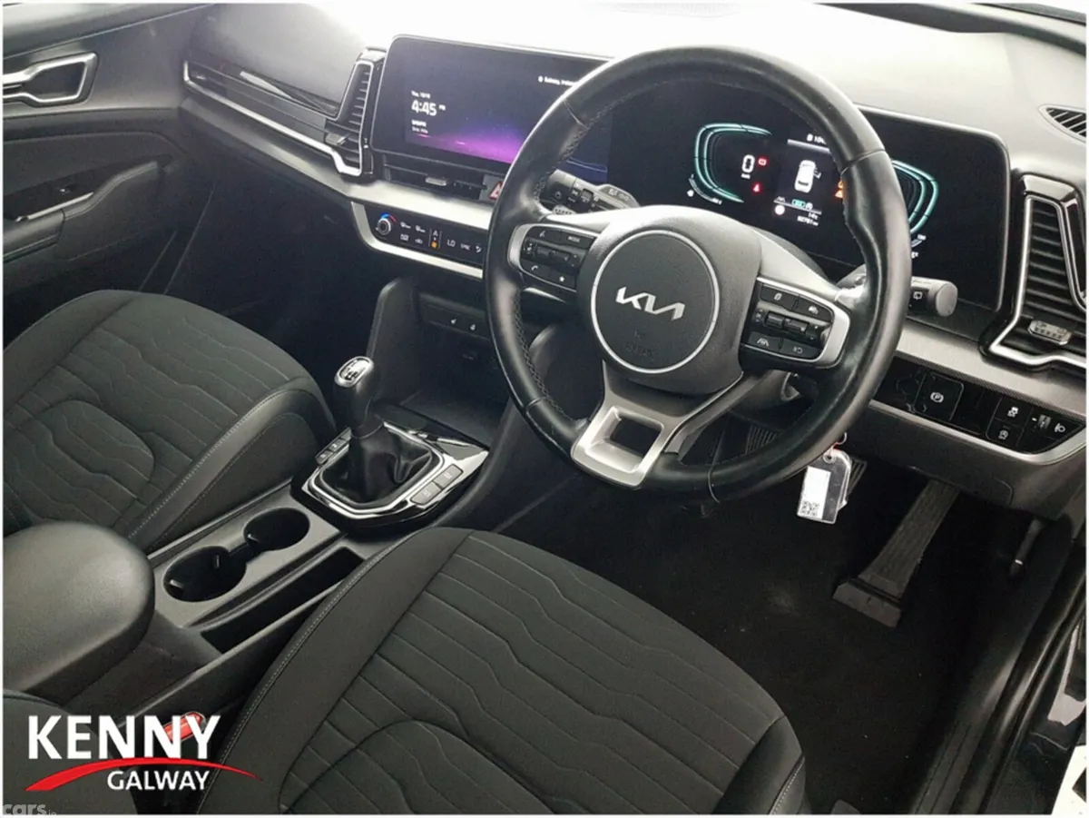 Kia Sportage MPV, Diesel, 2023, Black