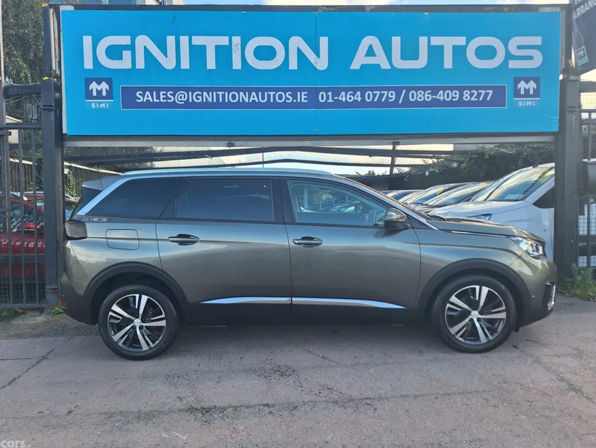 Peugeot 5008 MPV, Petrol, 2018, Grey