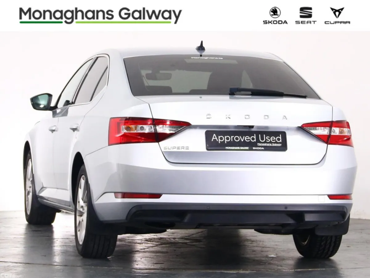 Skoda Superb Saloon, Diesel, 2024, Grey