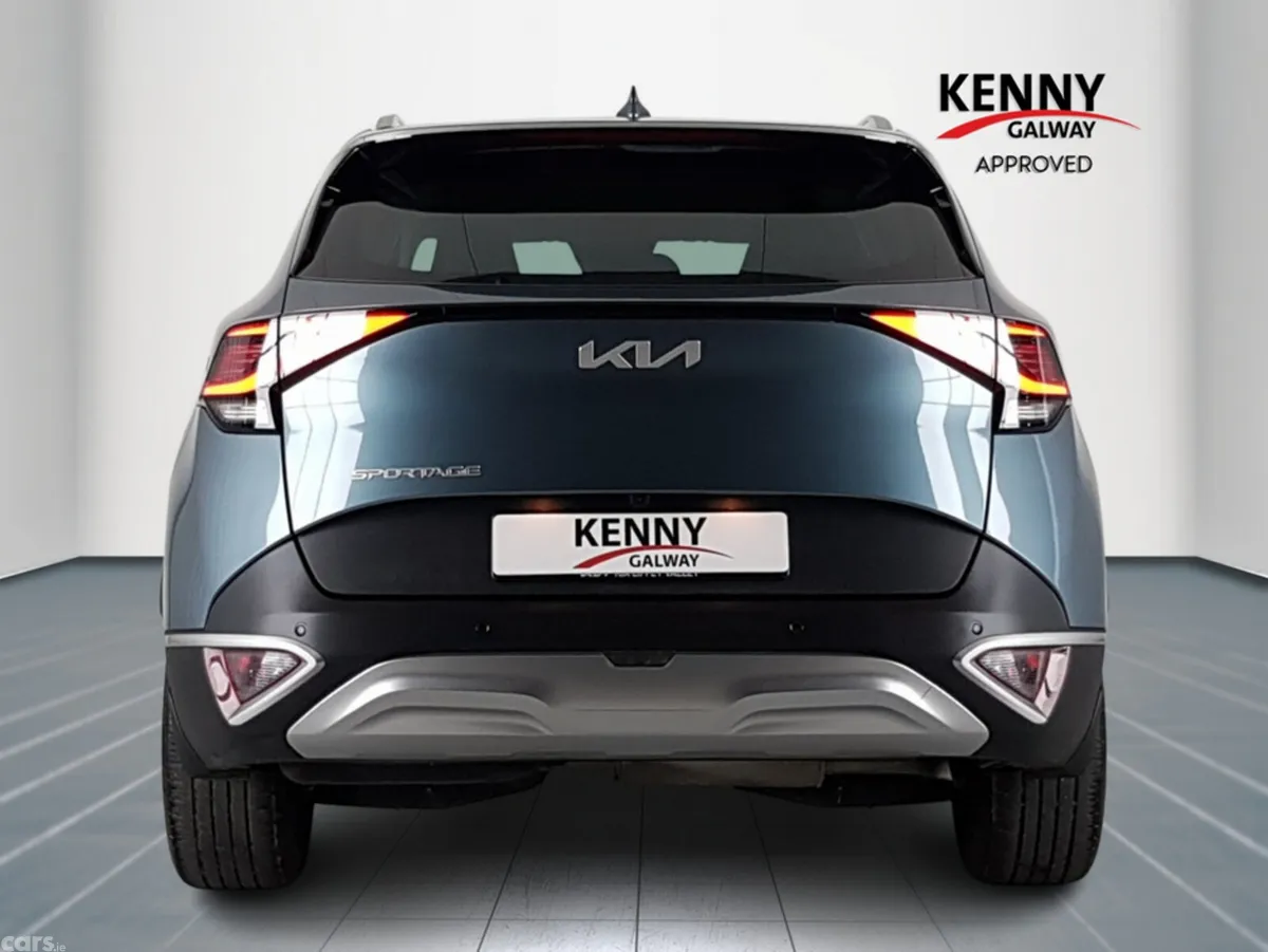 Kia Sportage MPV, Diesel, 2025, Grey