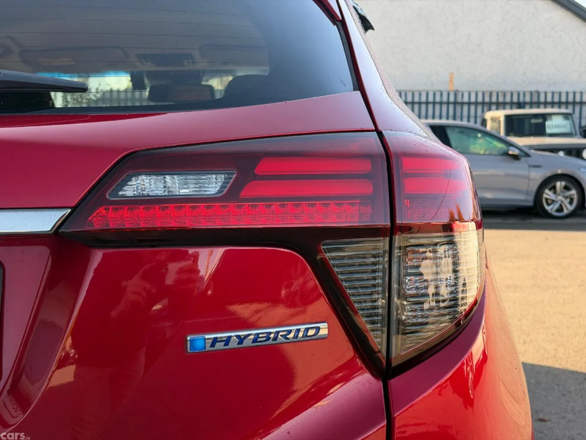 Honda Vezel SUV, Petrol Hybrid, 2018, Red