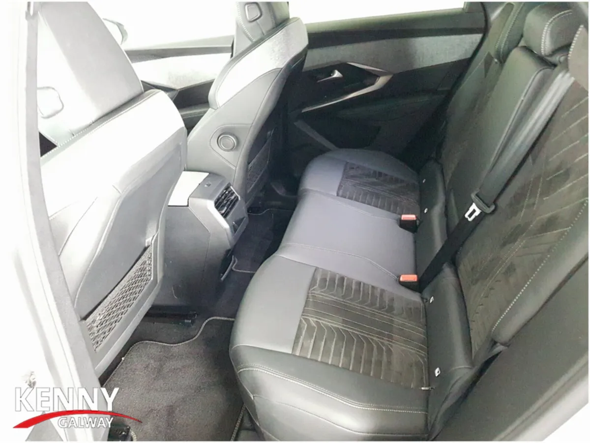 Peugeot 3008 MPV, Electric, 2024, White
