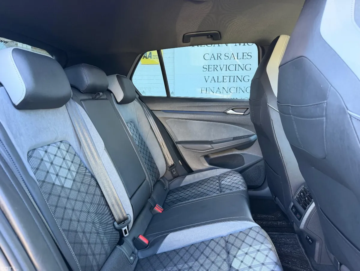 Volkswagen Golf Hatchback, Petrol Hybrid, 2021, Grey