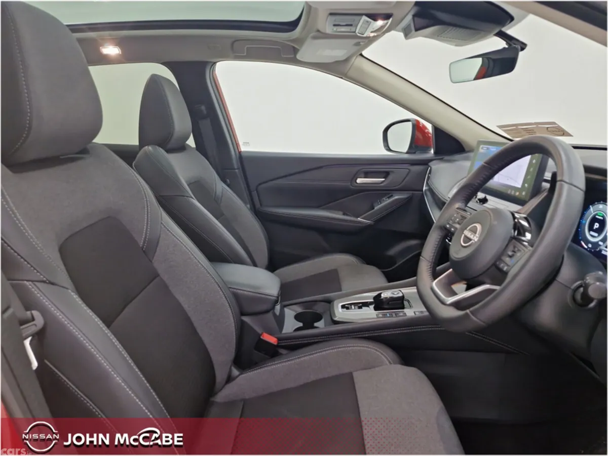 Nissan Qashqai MPV, Petrol Hybrid, 2026, Red