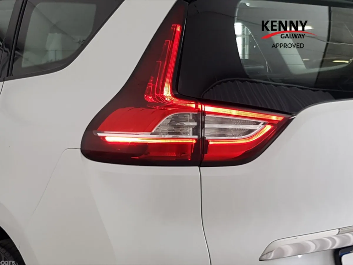 Renault Grand Scenic Hatchback, Diesel, 2017, White