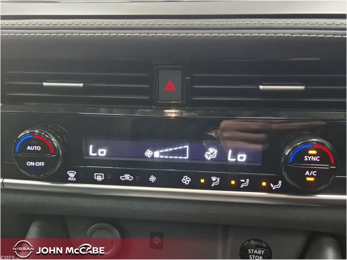 Nissan Qashqai MPV, Petrol Hybrid, 2026, Red