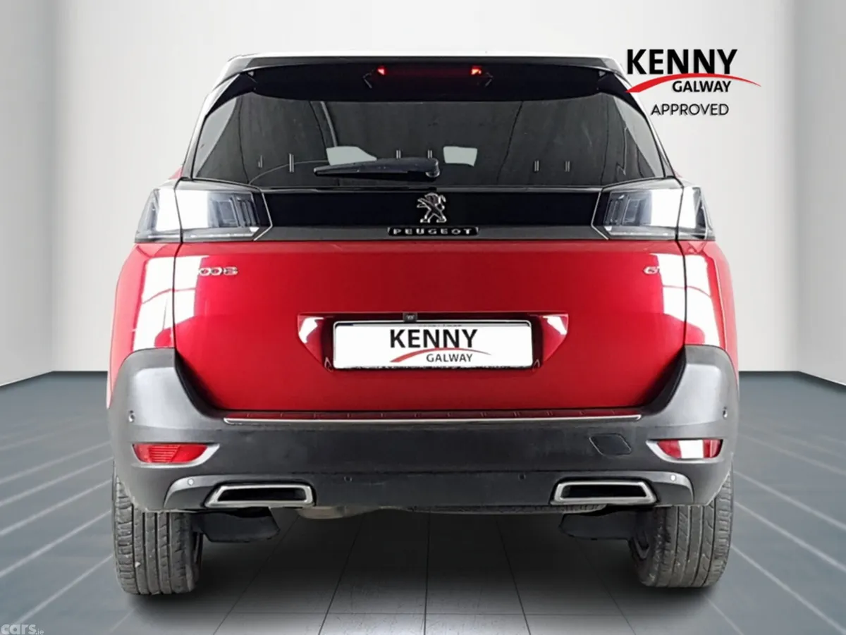 Peugeot 5008 MPV, Petrol, 2021, Red