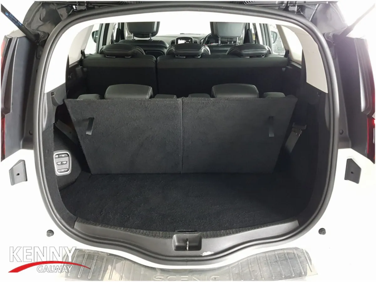 Renault Grand Scenic Hatchback, Diesel, 2017, White