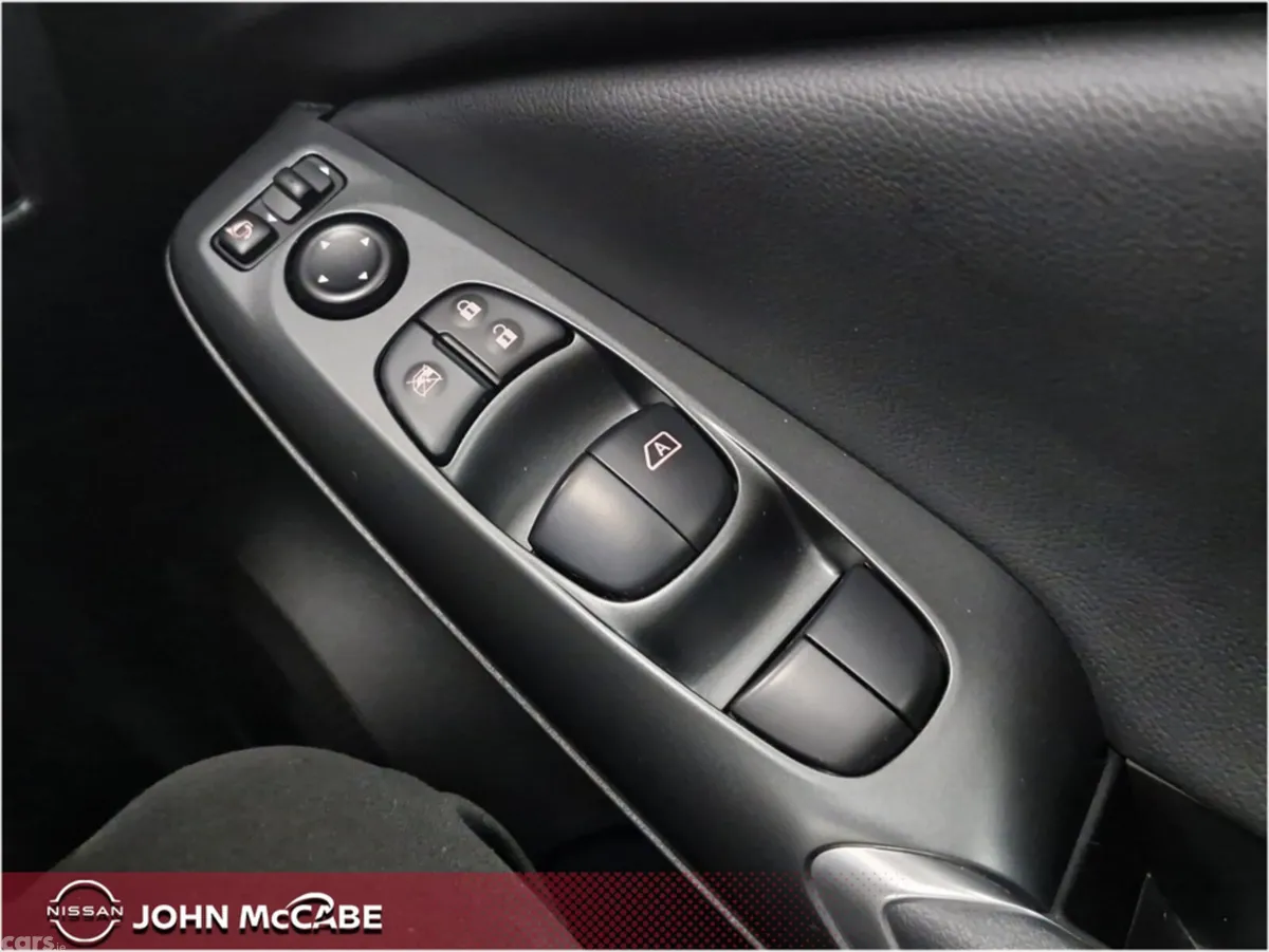 Nissan Juke MPV, Petrol, 2026, Red