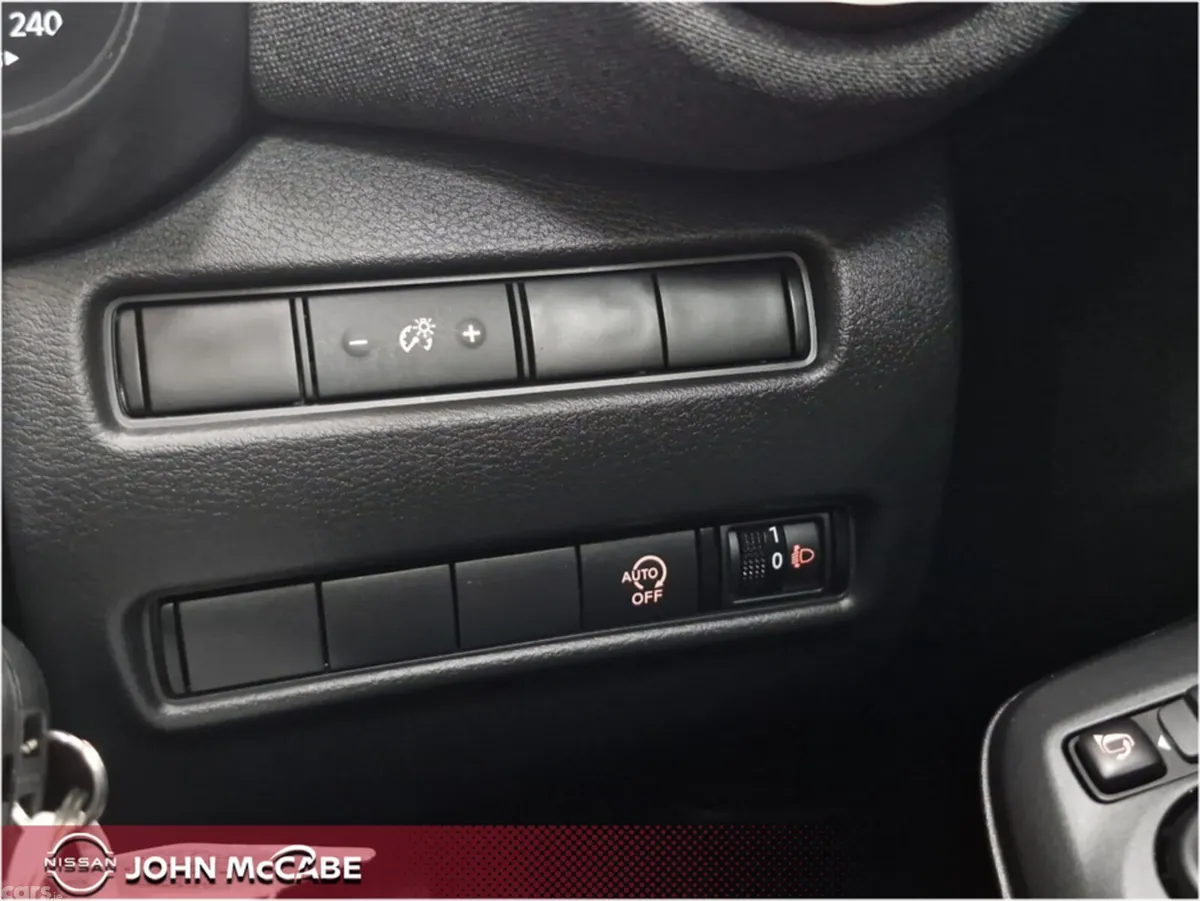 Nissan Juke MPV, Petrol, 2026, Red