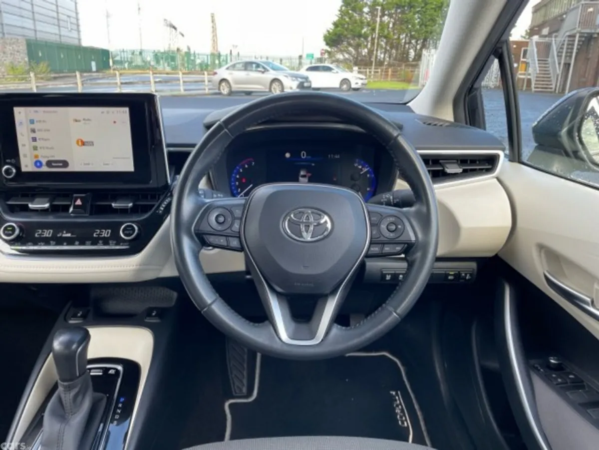 Toyota Corolla Saloon, Petrol Hybrid, 2022, Black