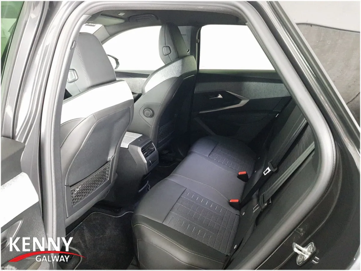 Peugeot 3008 MPV, Electric, 2025, Grey
