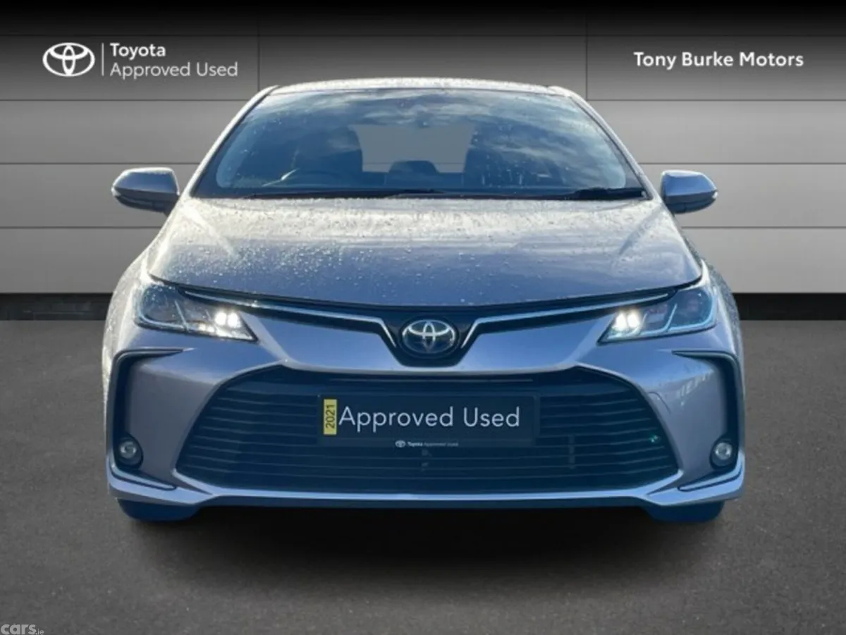 Toyota Corolla Saloon, Petrol Hybrid, 2021, Grey