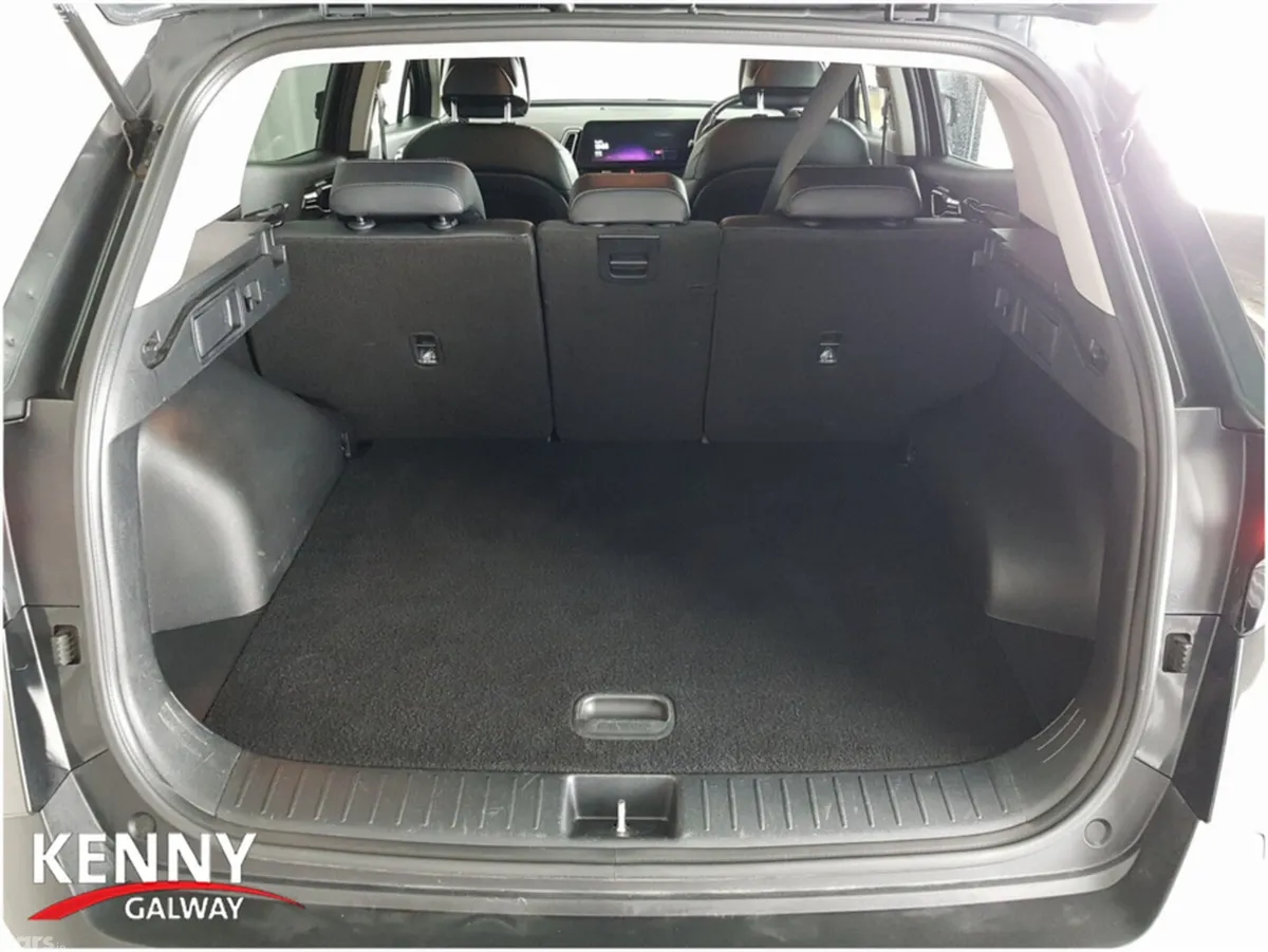 Kia Sportage MPV, Diesel, 2022, Black