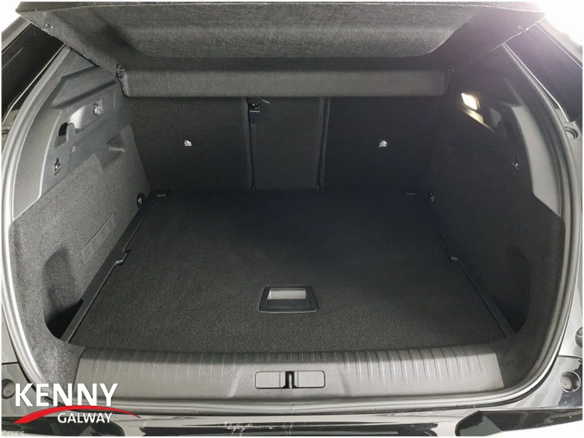 Peugeot 3008 MPV, Electric, 2025, Grey