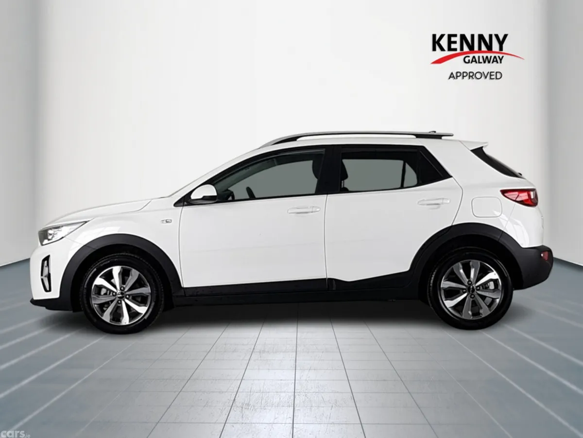 Kia Stonic SUV, Petrol, 2026, White