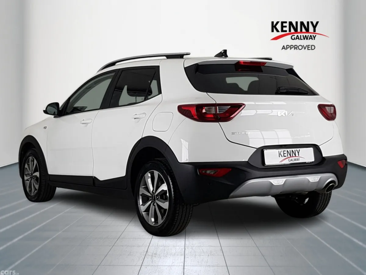Kia Stonic SUV, Petrol, 2026, White