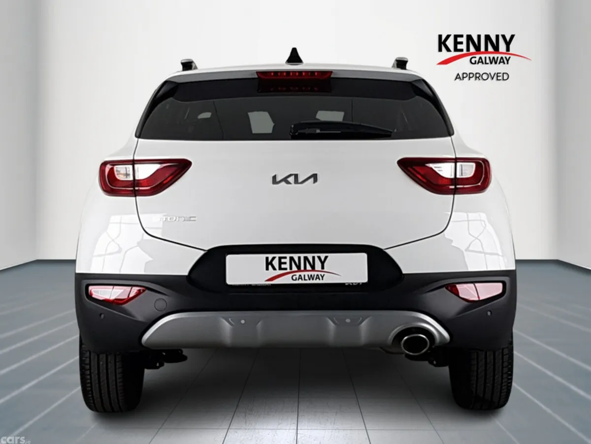 Kia Stonic SUV, Petrol, 2026, White