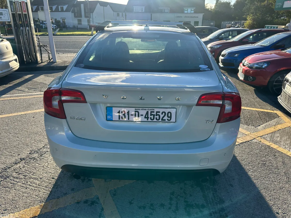 Volvo S60 Saloon, Petrol, 2013, Silver