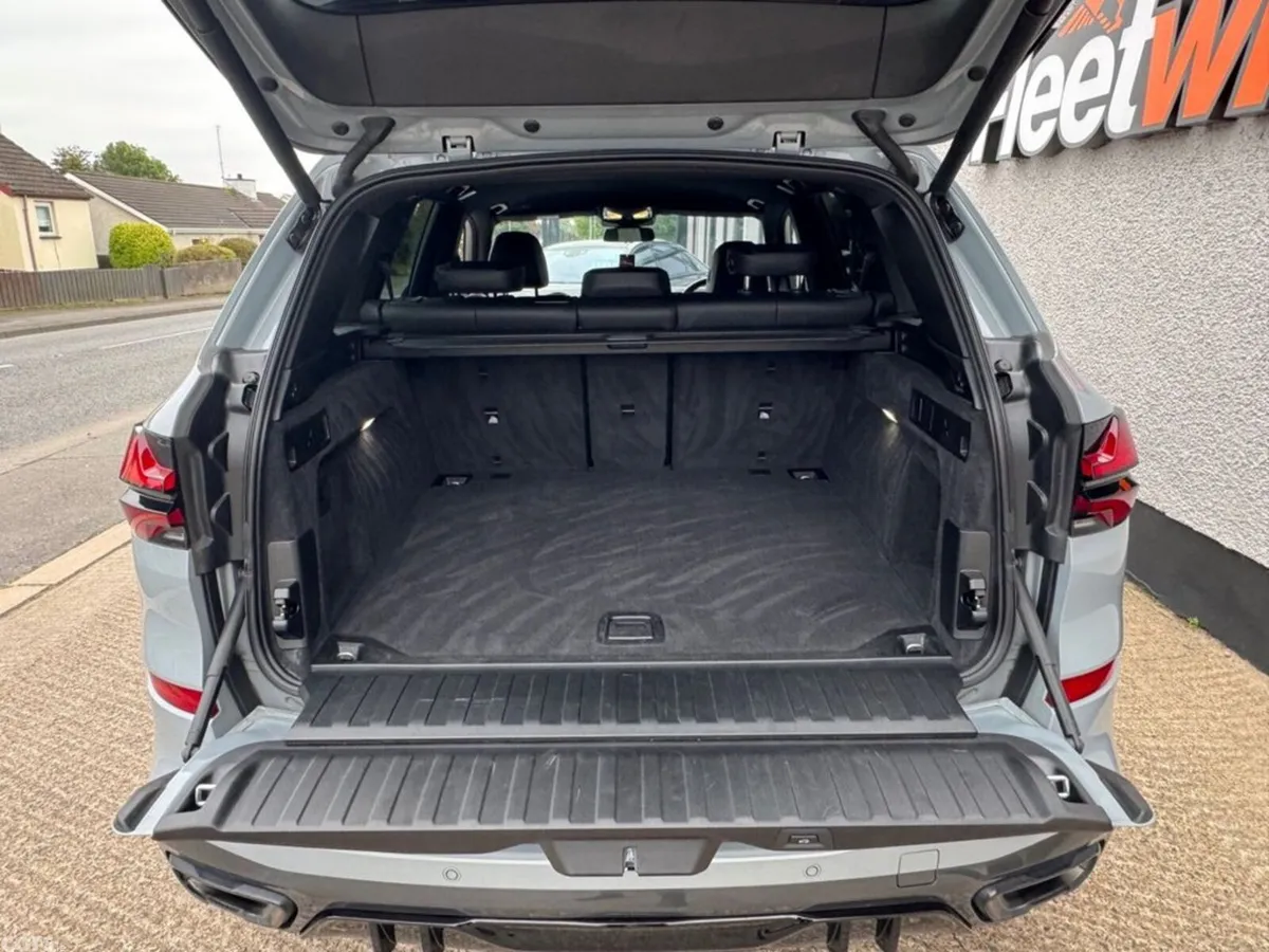BMW X5 SUV, Diesel Hybrid, 2023, Grey