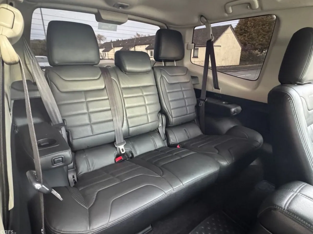 Mitsubishi Shogun SUV, Diesel, 2015, Silver
