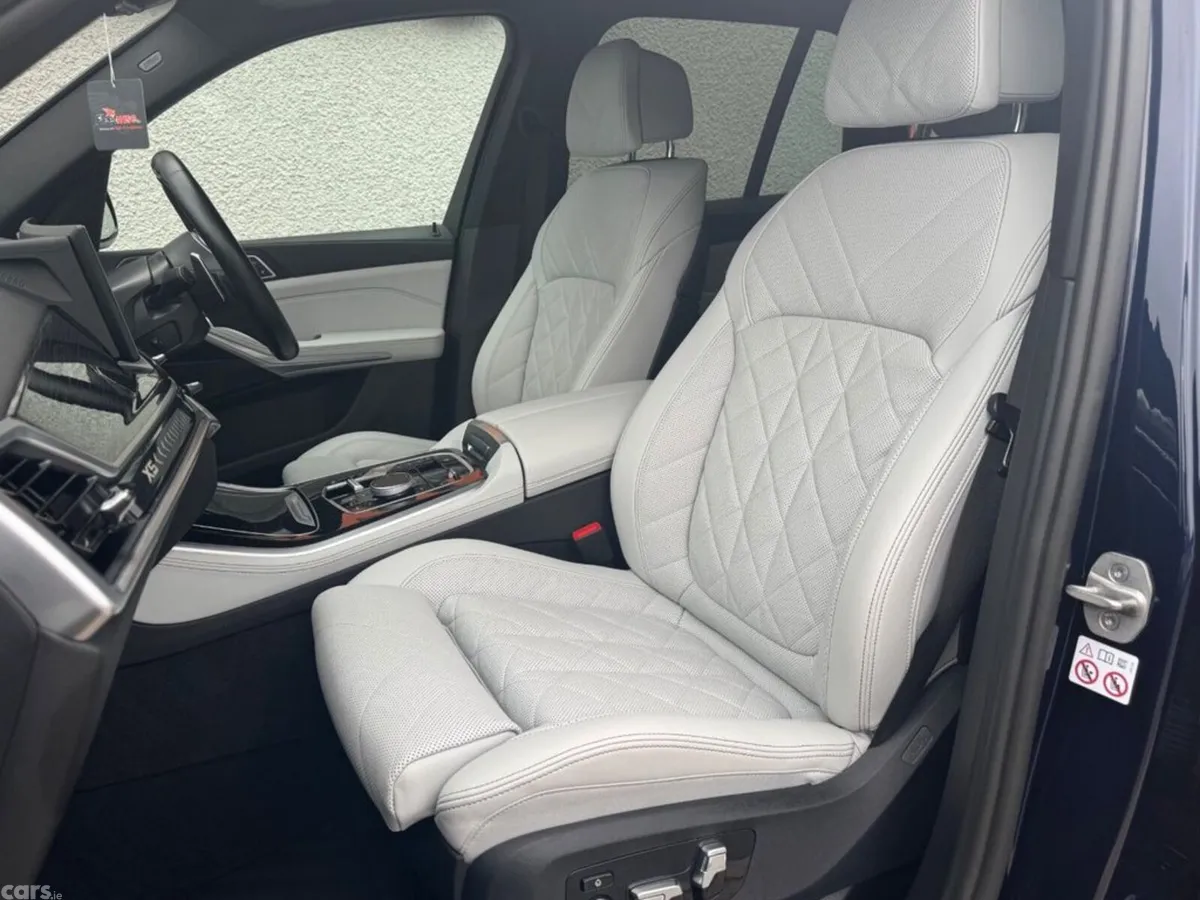 BMW X5 SUV, Petrol Hybrid, 2023, Blue