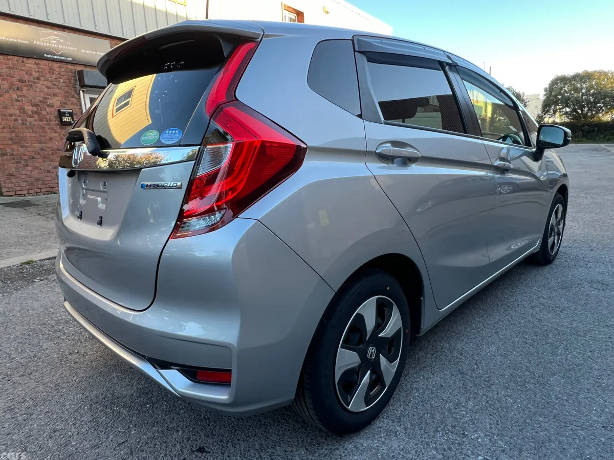 Honda Fit Hatchback, Petrol Hybrid, 2019, Silver