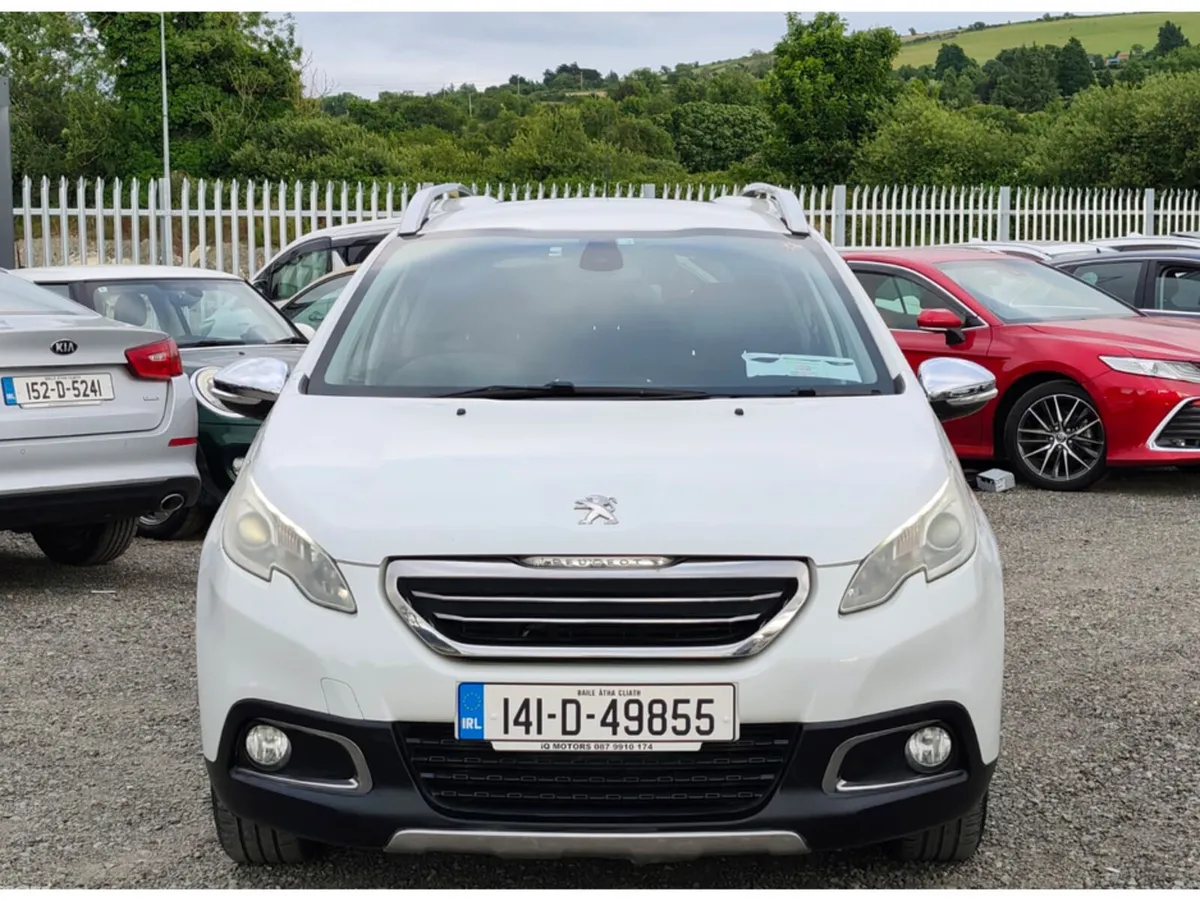 Peugeot 2008 Hatchback, Petrol, 2014, White