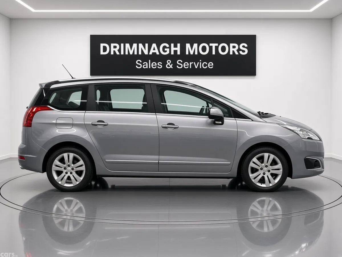 Peugeot 5008 MPV, Diesel, 2015, Grey