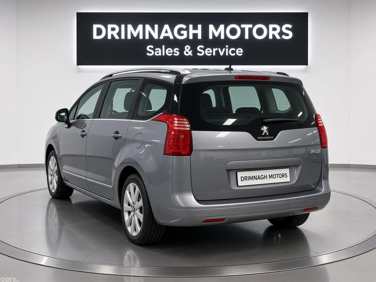 Peugeot 5008 MPV, Diesel, 2015, Grey