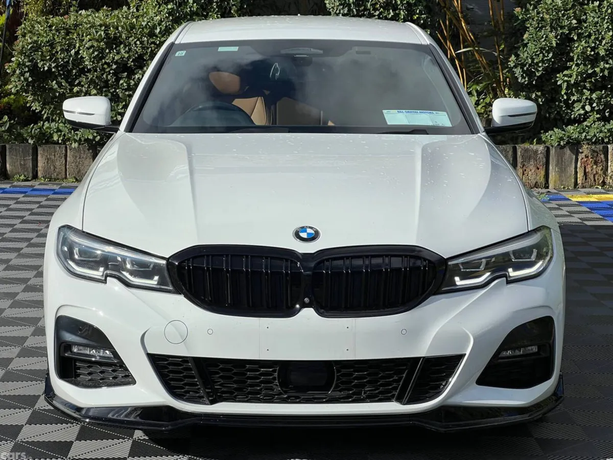 BMW 3-Series Saloon, Petrol Plug-in Hybrid, 2021, White