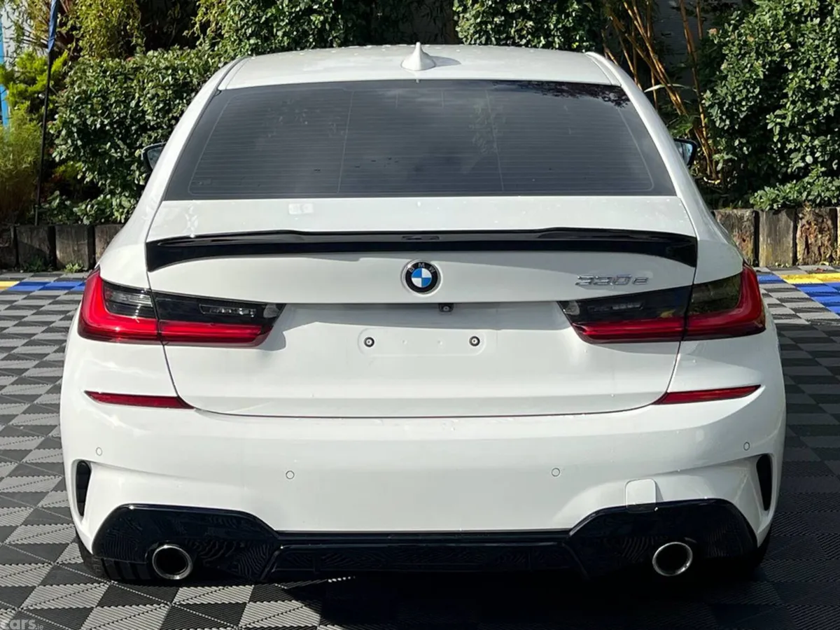 BMW 3-Series Saloon, Petrol Plug-in Hybrid, 2021, White