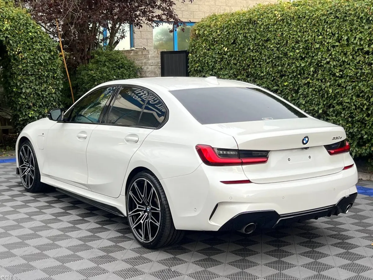 BMW 3-Series Saloon, Petrol Plug-in Hybrid, 2021, White
