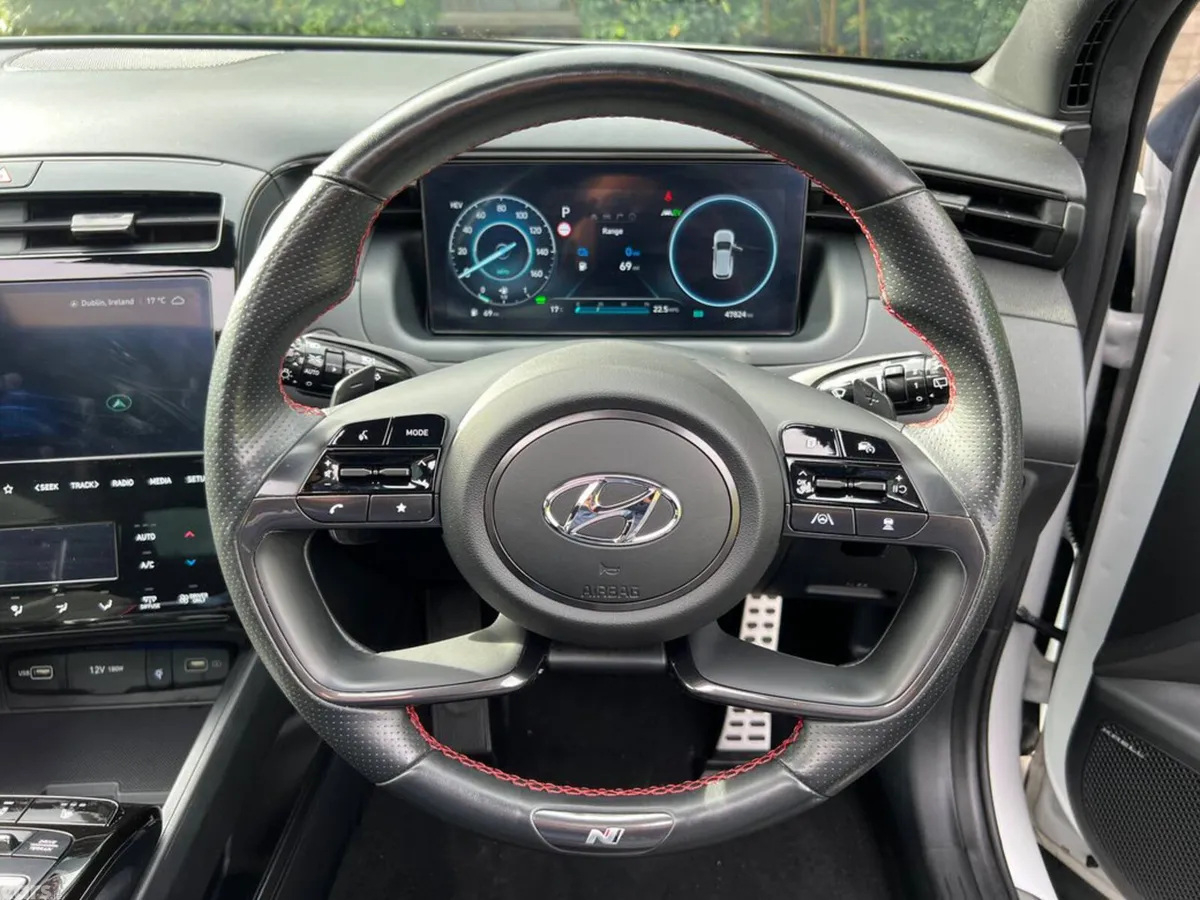 Hyundai Tucson Estate, Petrol Plug-in Hybrid, 2024, White