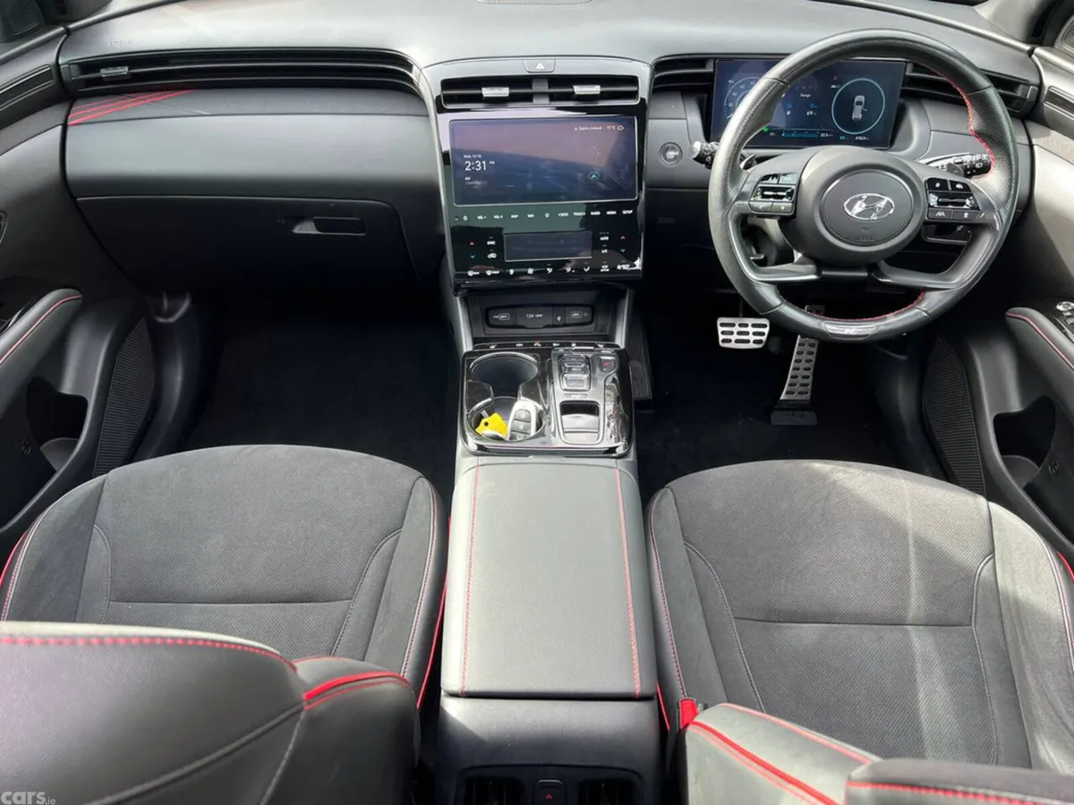 Hyundai Tucson Estate, Petrol Plug-in Hybrid, 2024, White