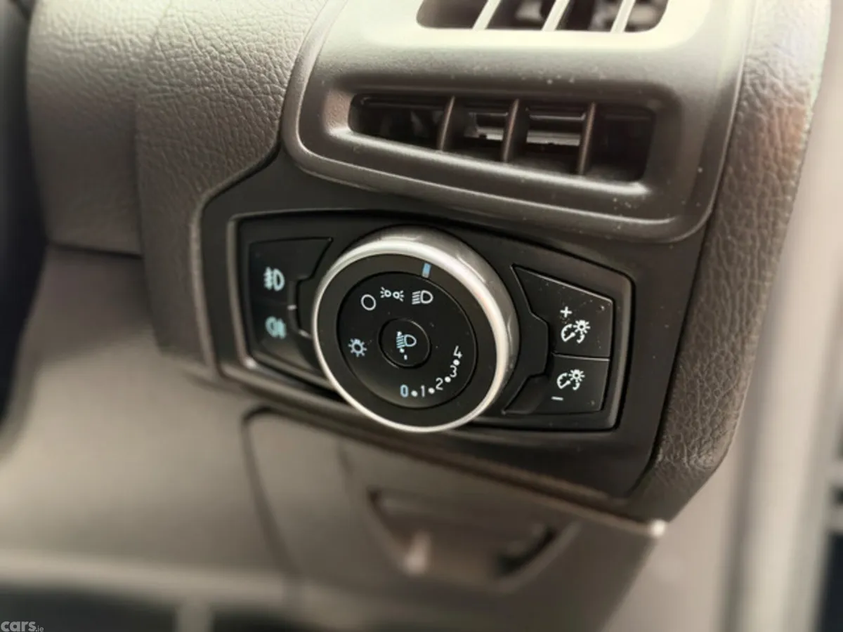 Ford Focus Hatchback, Diesel, 2017, Black