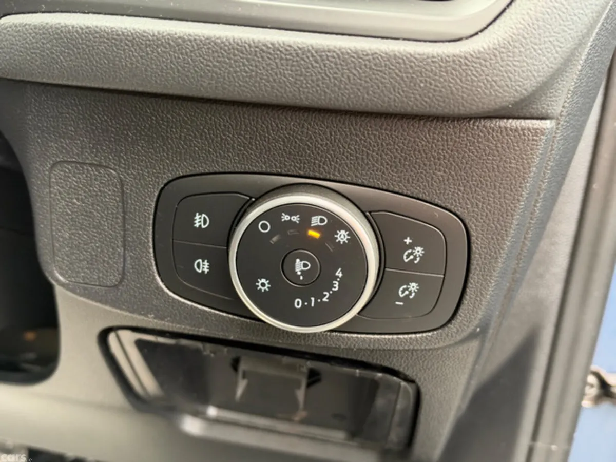 Ford Focus Hatchback, Diesel, 2019, Blue