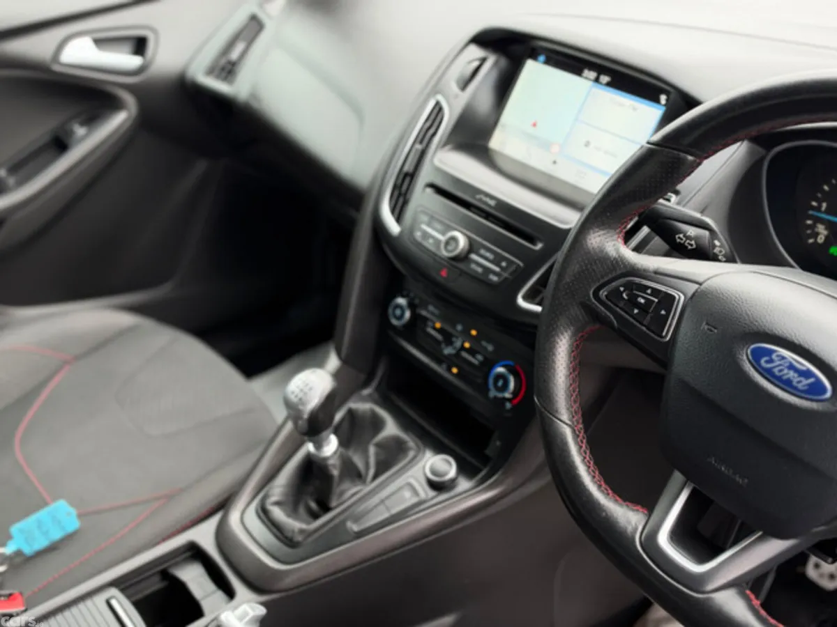 Ford Focus Hatchback, Diesel, 2017, Black